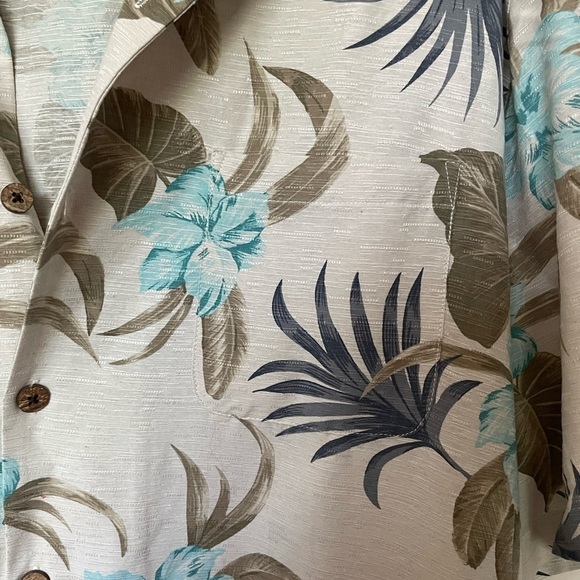 Caribbean Mens Aqua Blue Floral Print Short Sleeve Hawaiian Silk Shirt - Picture 2 of 7